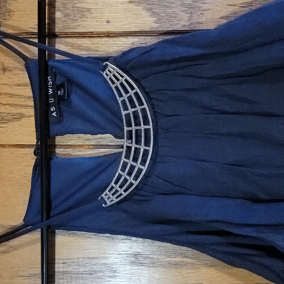 Dress - Picture 2 of 10